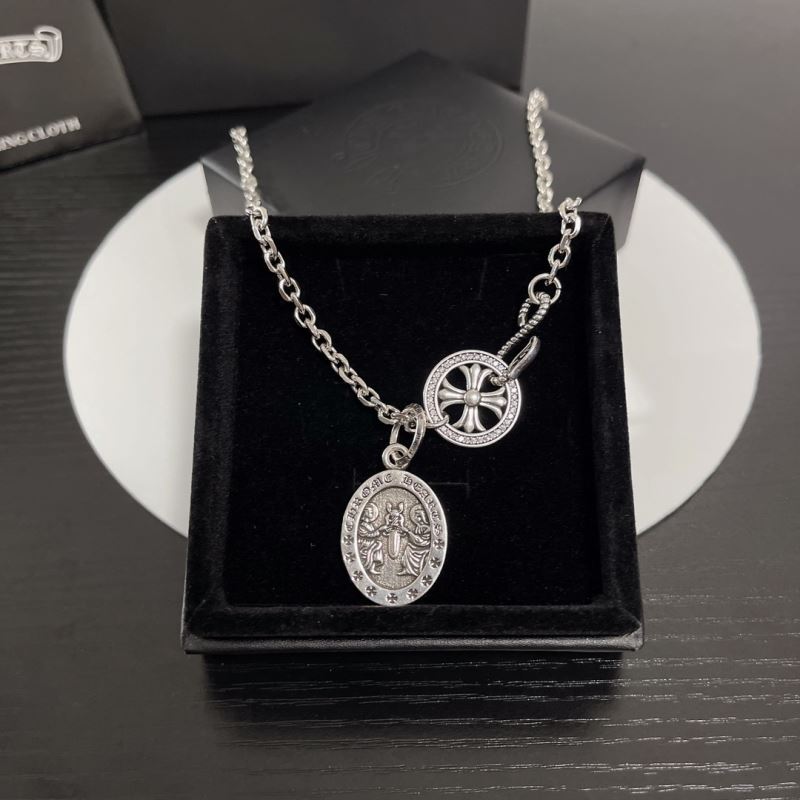 Ch**me He**ts necklaces